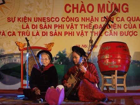 Liên hoan ca trù Hà Nội 2012